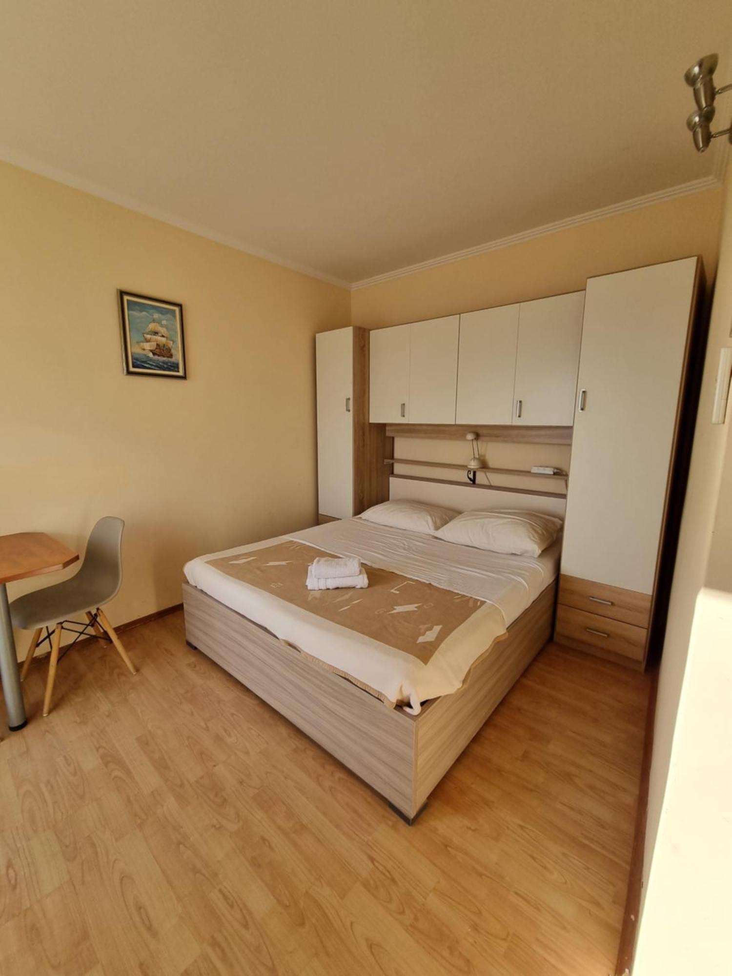 Apartmani Apollo - Drasnice Δωμάτιο φωτογραφία